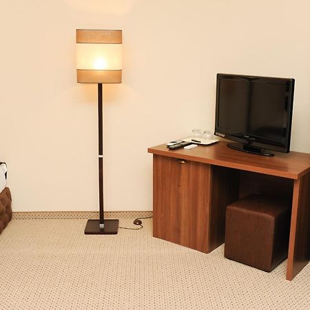 Vine Rooms Oradea Extérieur photo